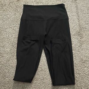 black lululemon leggings size 4